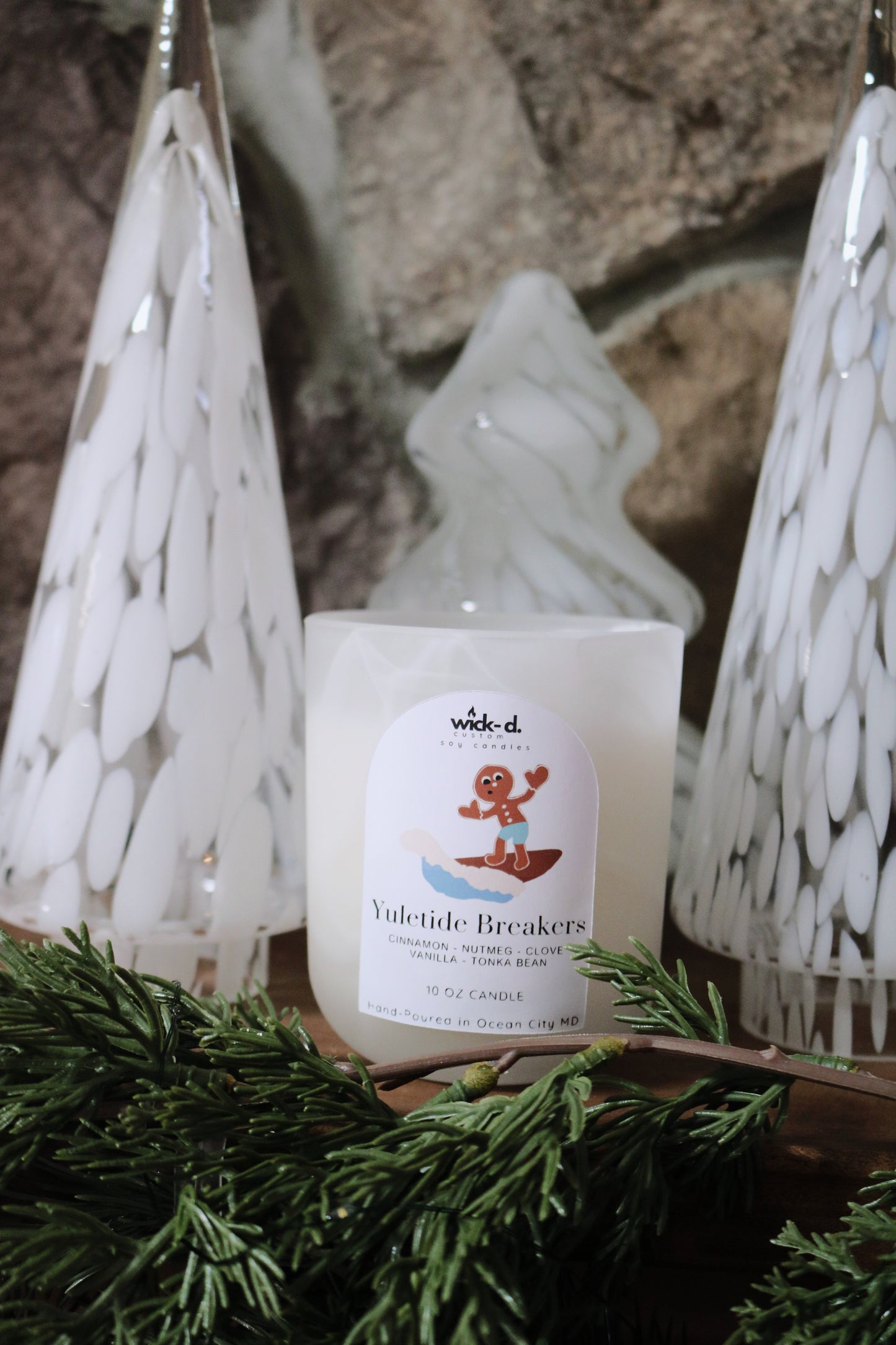 Yuletide Breakers 10oz Candle