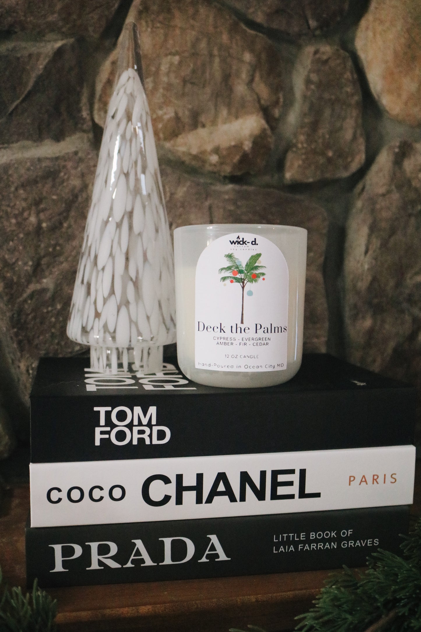 Deck the Palms 12 oz Candle